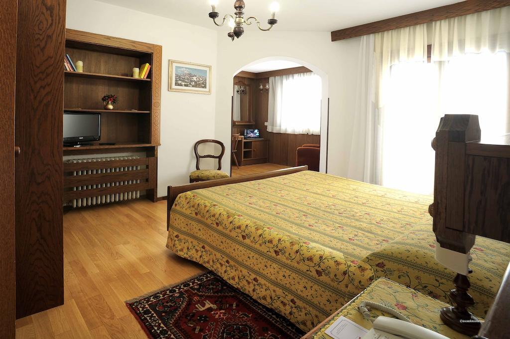 Hotel Principe Кортина-д'Ампеццо Номер фото